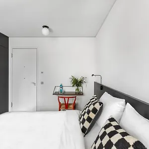 Numa Savi Berlin